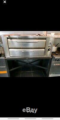 BLODGETT Natural Gas Commercial Deck Pizza Oven