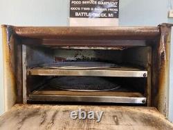 Baker's Pride Mo2e, Double Deck Pizza, Pretzel 18w 115v Stone Oven On Stand