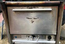 Bakers Pride Commercial 115V Electric Countertop Pizza Oven Model M02T