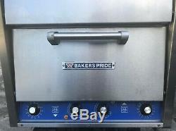 Bakers Pride Counter-Top Pizza Oven Model P46