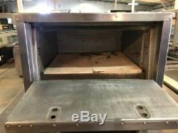 Bakers Pride Electric Counter Top Pizza Oven P18