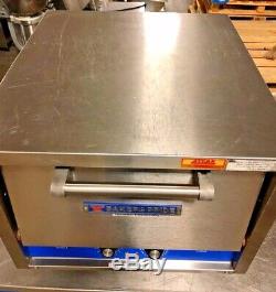 Bakers Pride Electric Countertop Stone Deck Pizza Oven Model P-18 WORKS GREAT