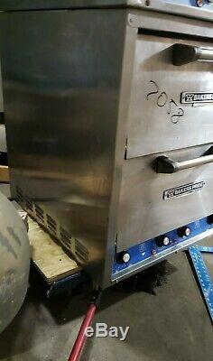 Bakers Pride P-44S Electric Countertop Pizza Pretzel Oven 208V, 1 Phase #2058