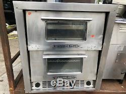 Bakers Pride P46S Electric Countertop Bake and Roast / Pizza Oven