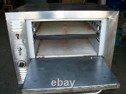 Bakers pride Model 922 counter top gas pizza oven