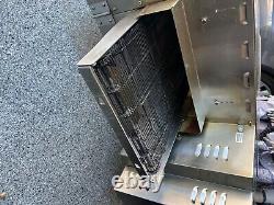 Commercial conveyer pizza oven