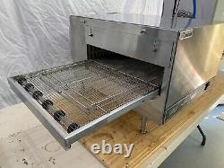 Lincoln 2501 Counter Top Pizza Oven, New control, 208 and 240 elements included