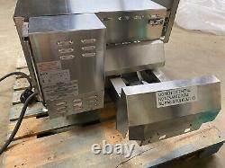 Ovention Matchbox M1313 Commercial Countertop Conveyor Ventless Pizza Oven