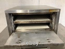 Pizza Oven APW Wyott P-18 Countertop 2 Deck 1ph 120V Tested