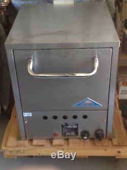 Pizza Oven Comstock Castle PO19 LP Gas Countertop NEW! (GREAT LOWERED PRICE)