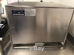 Used Bakers Pride Counter Top Pizza Oven