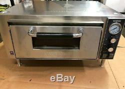 Waring WPO500 Single Deck Countertop Pizza Oven 120V Seasoned & Ready